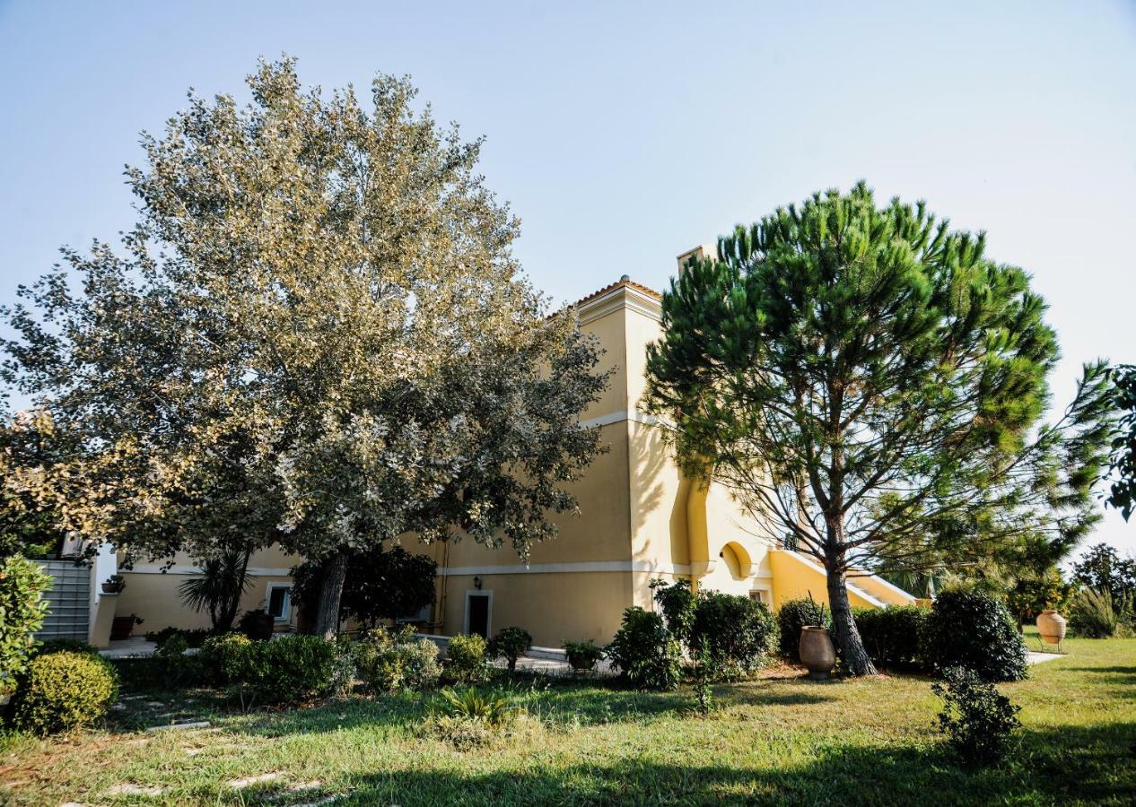 קונטואקלי Villa Ellania מראה חיצוני תמונה