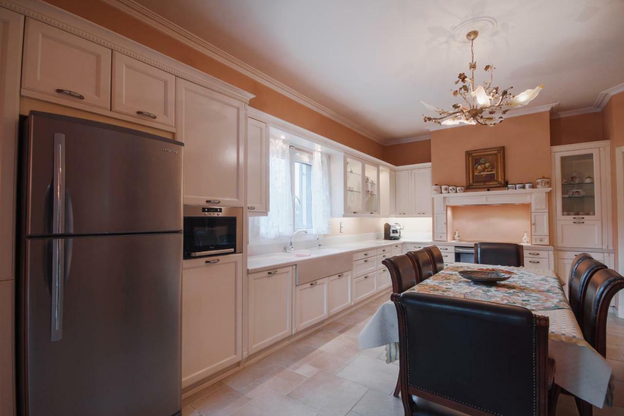 קונטואקלי Villa Ellania מראה חיצוני תמונה